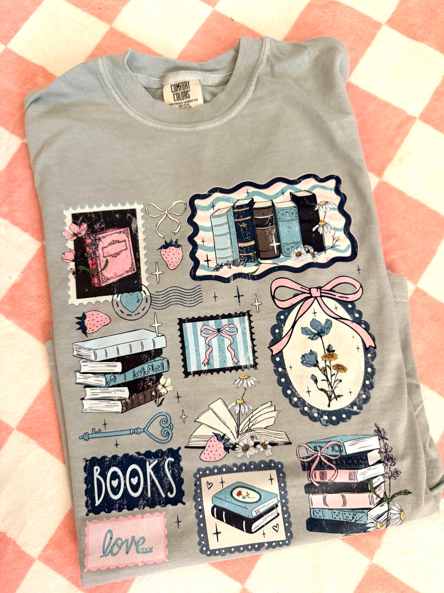 Sage vintage books tee