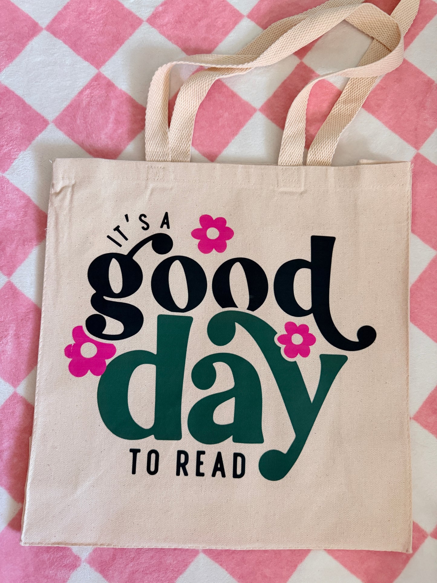 It's a good day to read tote